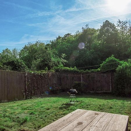 Luxe 5 Bed Bungalow In Snodland, Medway, Kent Экстерьер фото