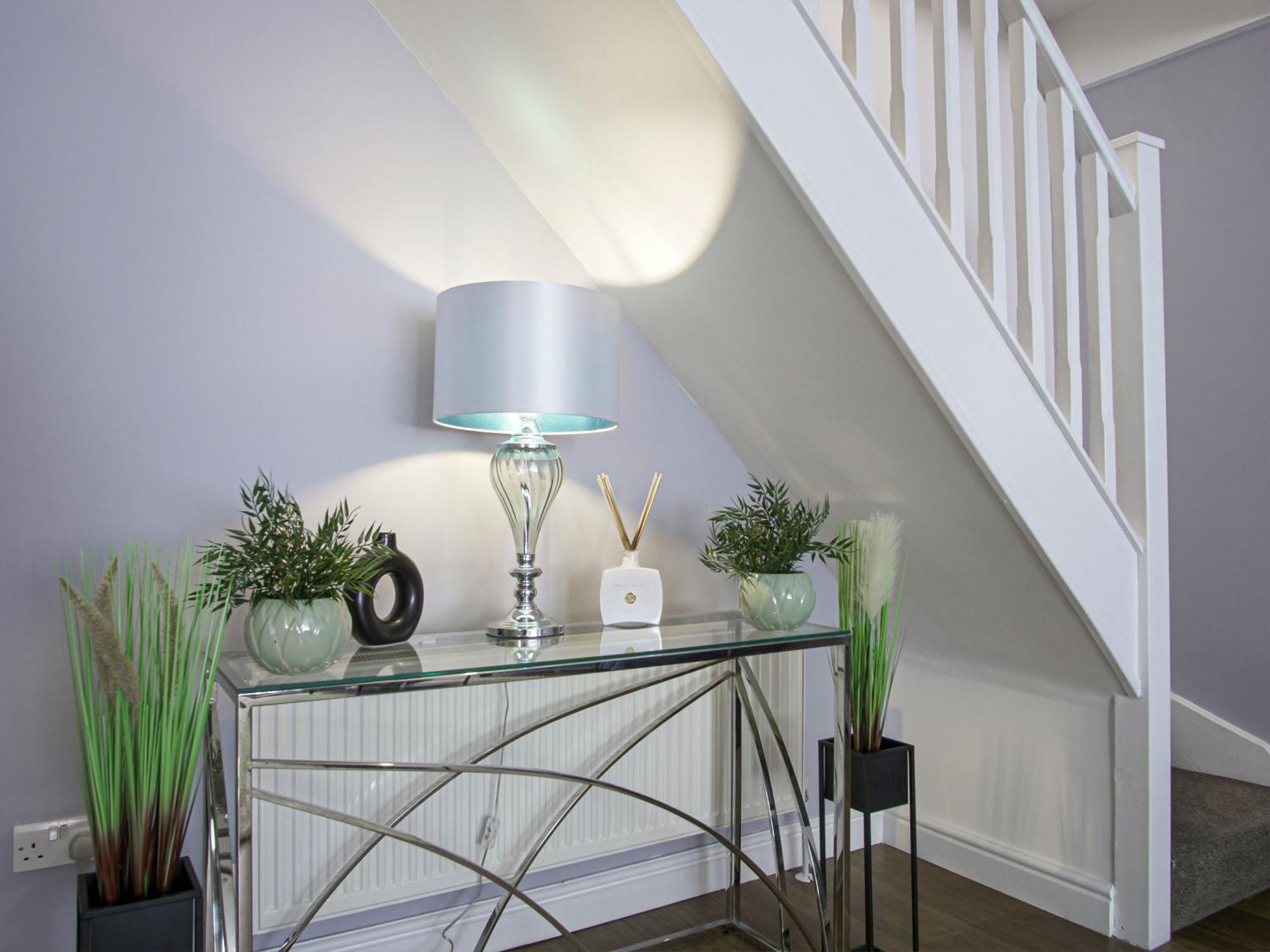 Luxe 5 Bed Bungalow In Snodland, Medway, Kent Экстерьер фото